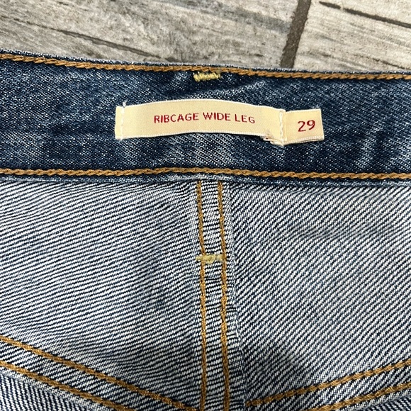 Levi's Blue Denim Jeans - Picture 5 of 10